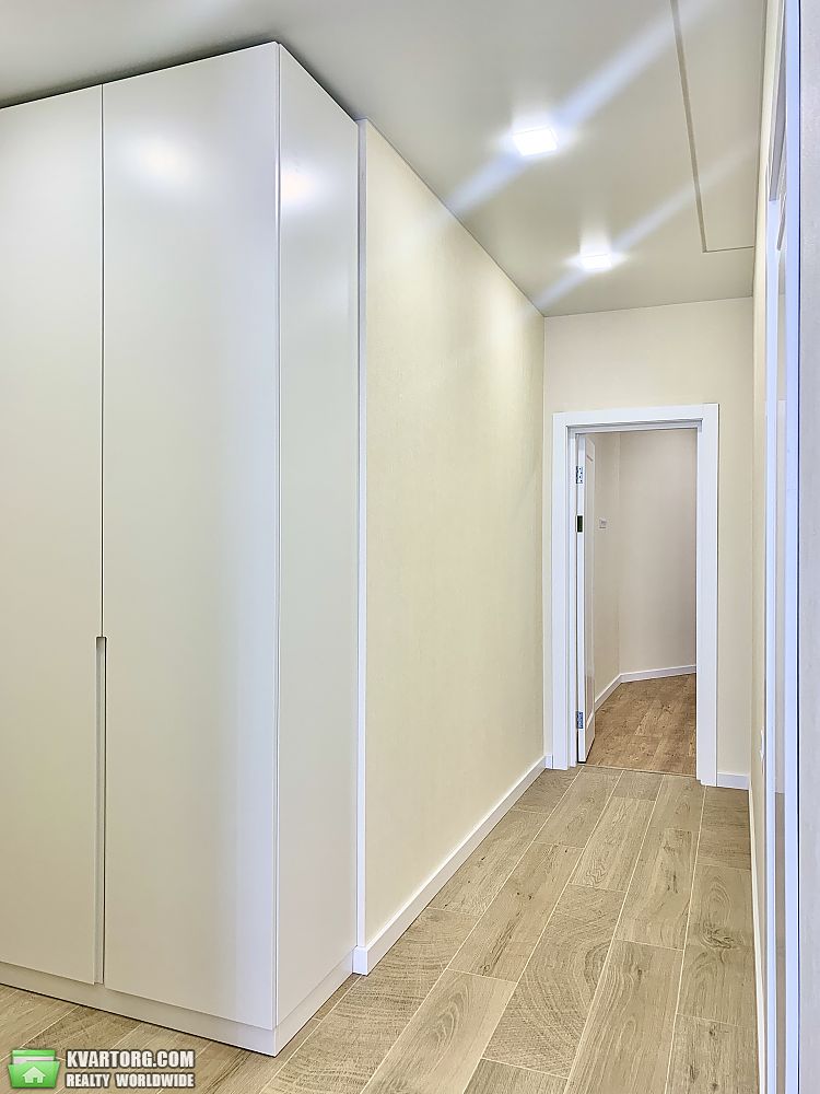 Rent out 2-room apartment. Киев, Набережно-Рибальська — photo 9