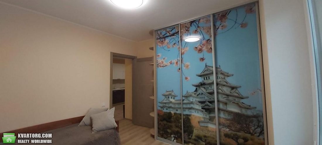 Rent out 2-room apartment. Киев, Кавалеридзе — photo 3