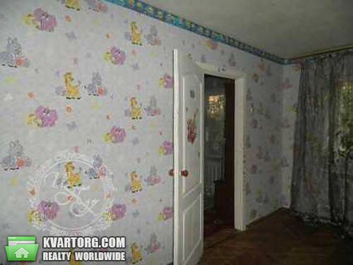 Sell 3-room apartment. Киев,  Салютная — photo 1