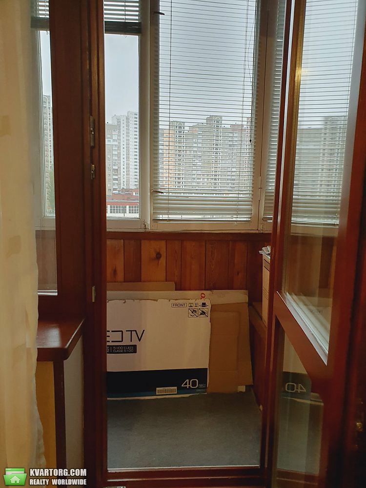 Sell 2-room apartment. Киев,  Каштановая — photo 4