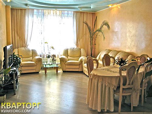 Rent out 3-room apartment. Киев,  Жилянская — photo 10