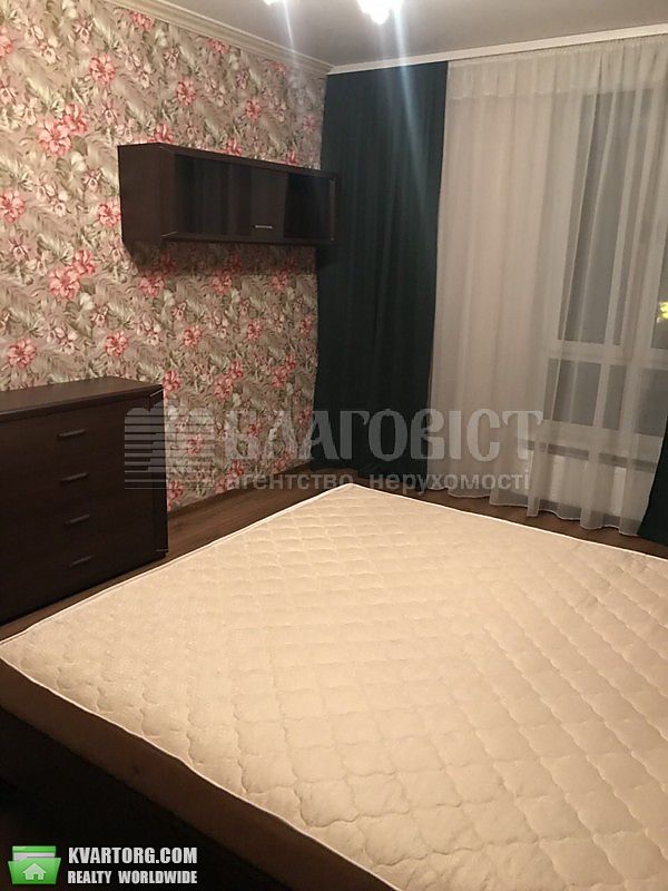 Rent out 2-room apartment. Киев,  Вышгородская — photo 4