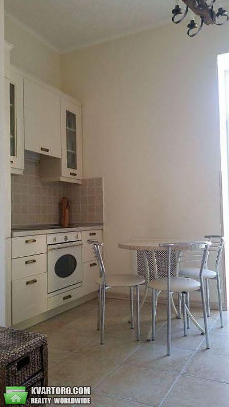 Rent out 3-room apartment. Киев,  Костельная — photo 6