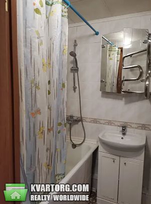 Rent out 2-room apartment. Киев, проспект лесной — photo 7