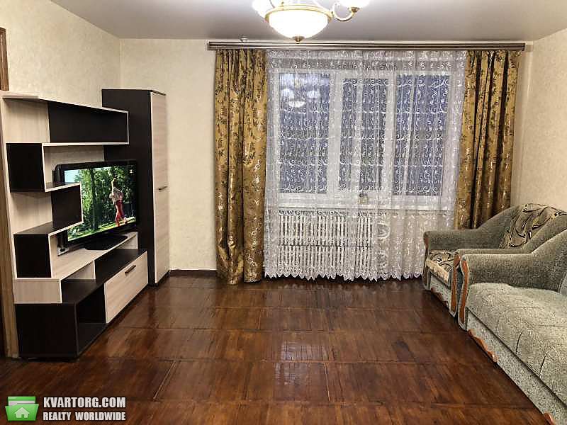 Rent out 3-room apartment. Харьков, Чернышевская — photo 1