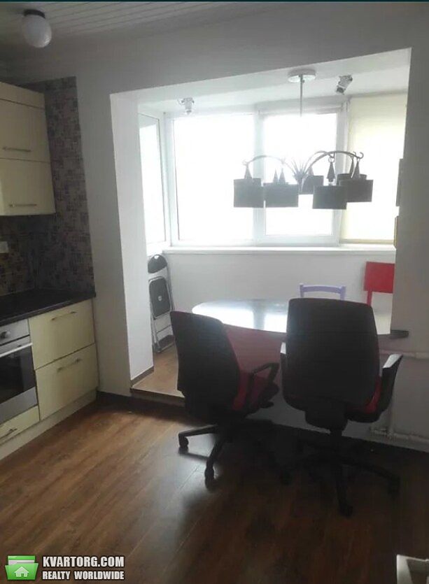 Rent out 2-room apartment. Киев,  Демиевская — photo 1