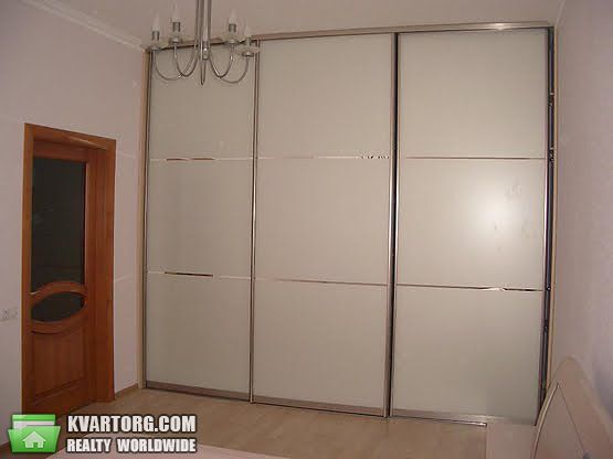 Rent out 2-room apartment. Киев,  Щорса — photo 2