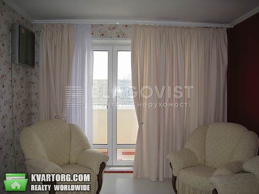 Rent out 2-room apartment. Киев,  Героев Днепра — photo 4