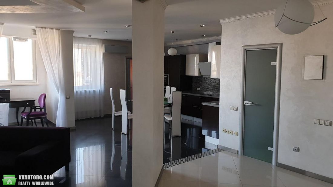 Rent out 3-room apartment. Киев,  Голосеевская — photo 8