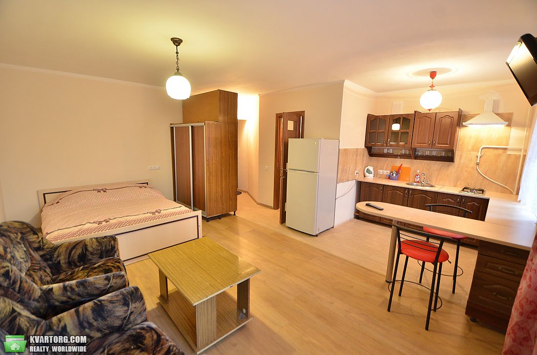 Rent out 1-room apartment. Николаев, Садовая — photo 3