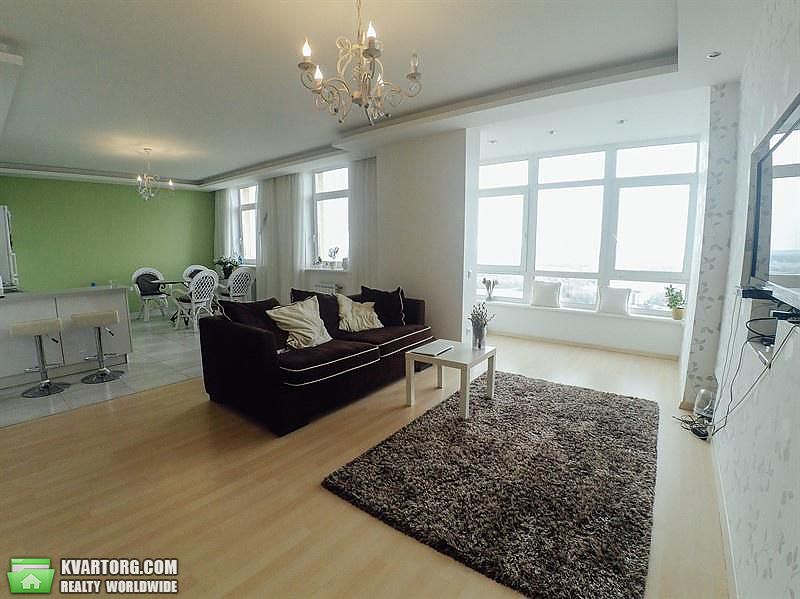 Rent out 3-room apartment. Киев, Левитана — photo 1