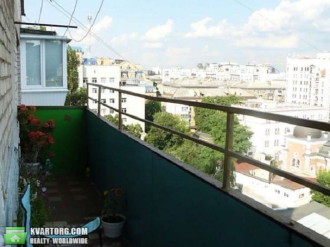 Sell 3-room apartment. Киев,  Введенская — photo 1