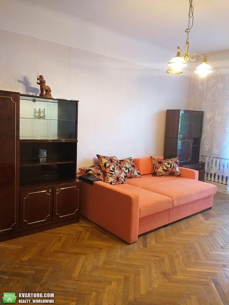 Rent out 2-room apartment. Киев,  Чигорина — photo 1