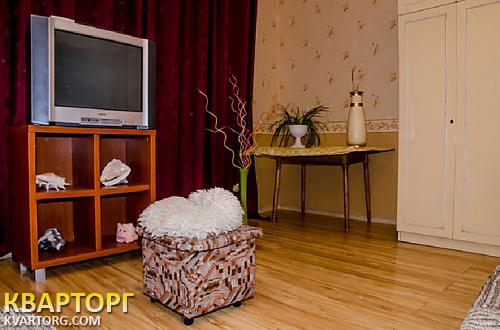 Rent out 2-room apartment. Одесса,  Серова — photo 1