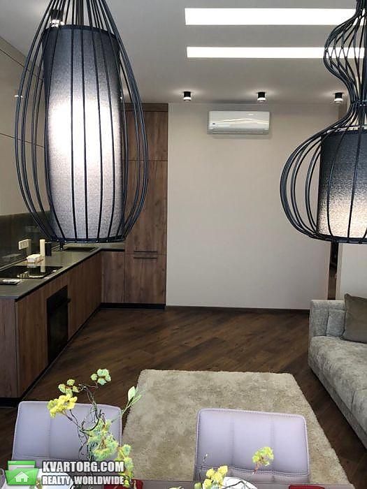 Rent out 3-room apartment. Киев, Драгомирова — photo 1