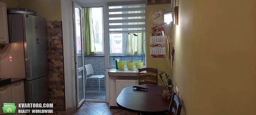 Rent out 1-room apartment. Киев, Комбинатная — photo 8
