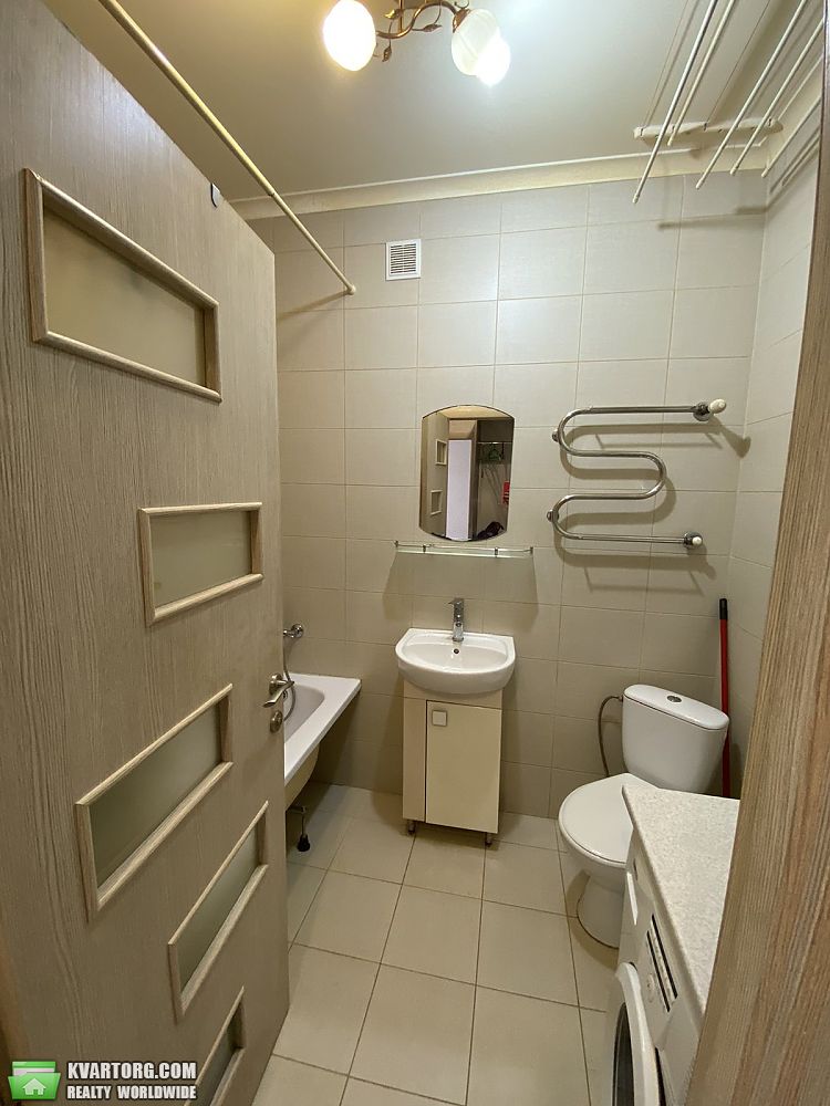 Rent out 1-room apartment. Киев, Львовская — photo 5