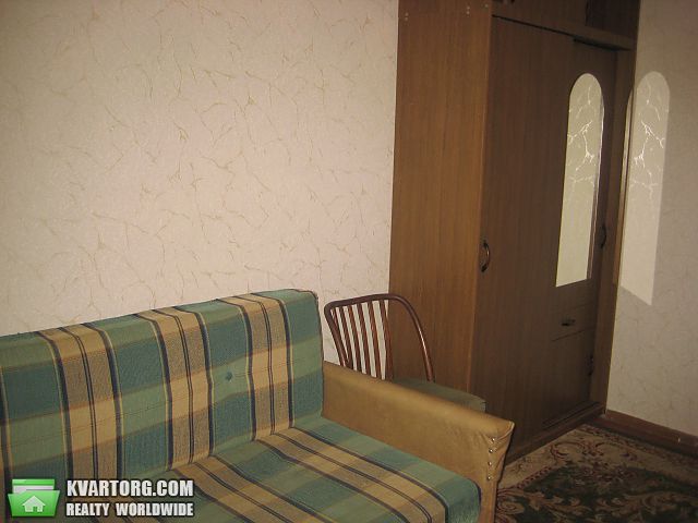 Rent out 3-room apartment. Киев,  Героев Днепра — photo 8