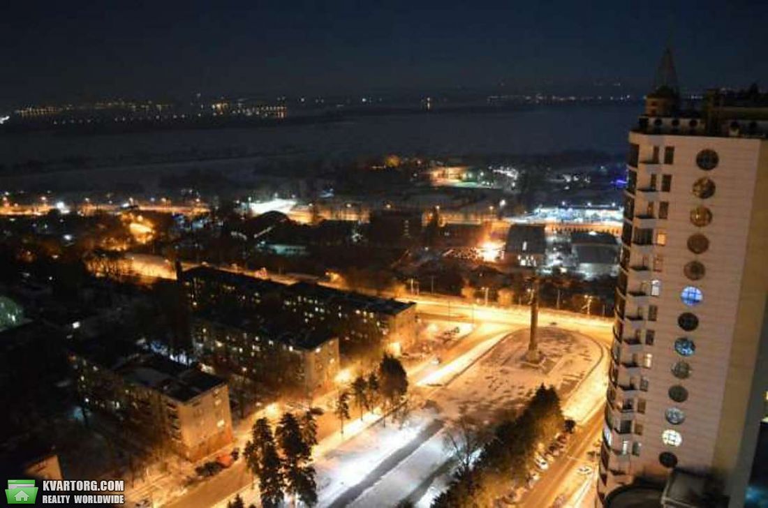 Sell 4-room apartment. Днепропетровск, Карла Маркса — photo 3
