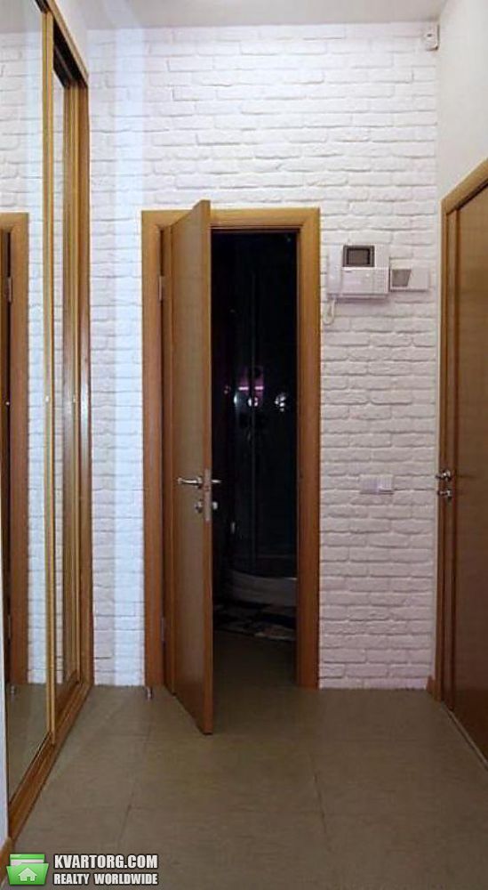 Rent out 3-room apartment. Киев, Урловска — photo 8
