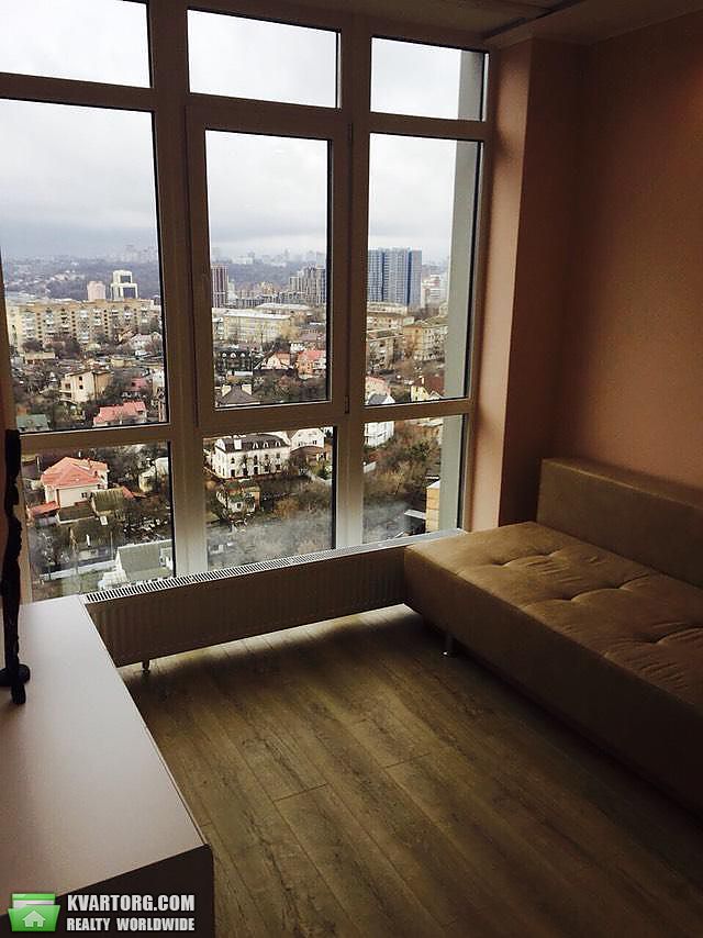 Rent out 3-room apartment. Киев,  Подвысоцкого — photo 2