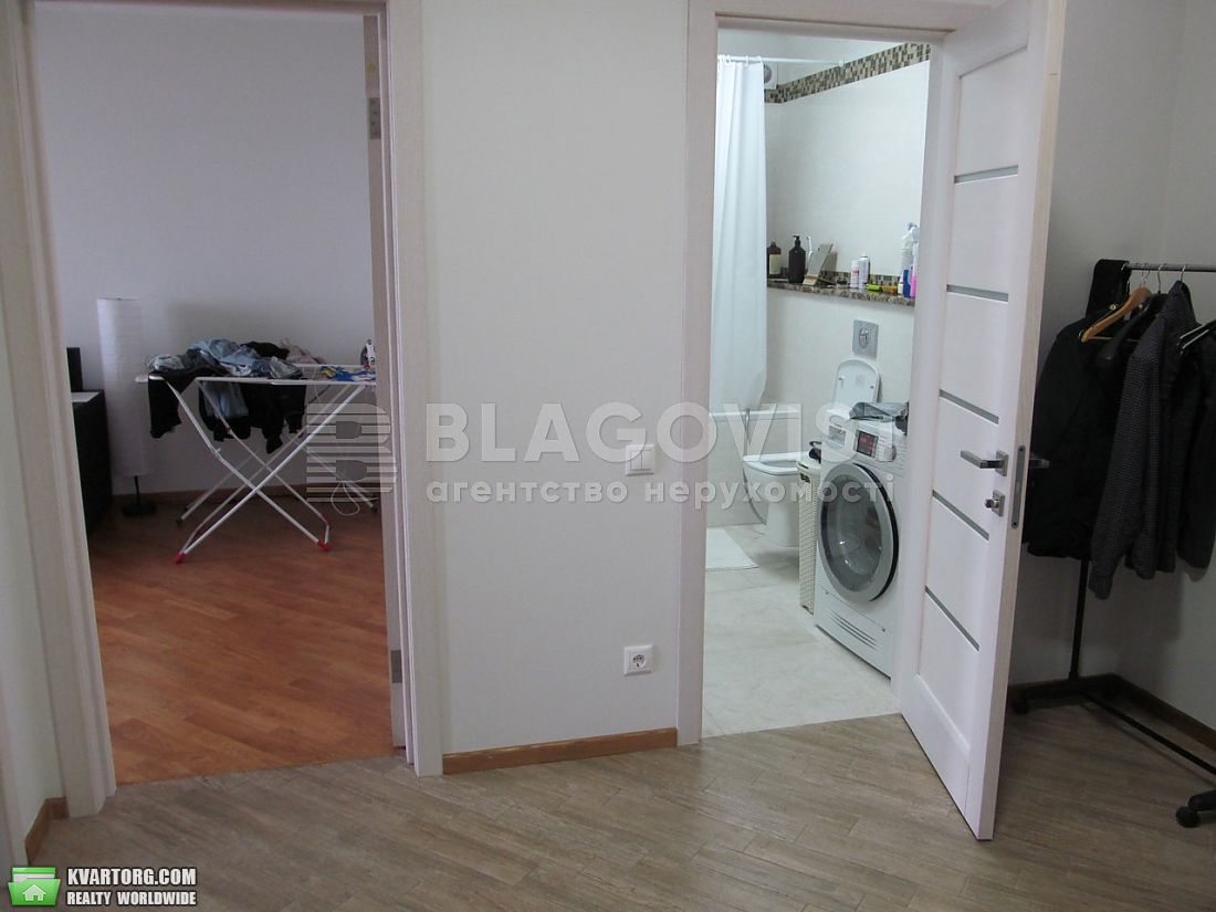 Rent out 2-room apartment. Киев,  Андрющенко — photo 3