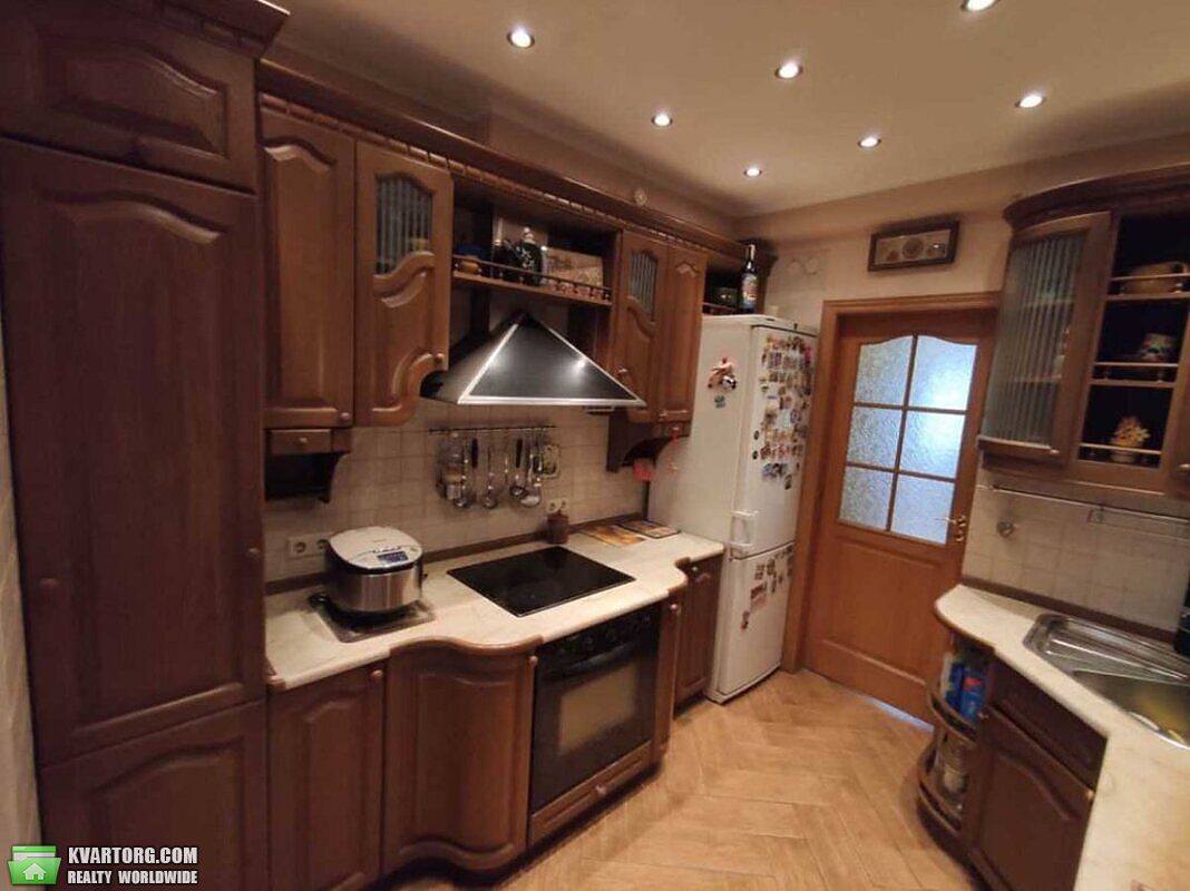 Sell 4-room apartment. Киев,  Антоновича — photo 4