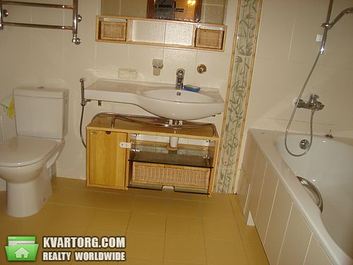 Rent out 3-room apartment. Киев, Героев Сталинграда пр — photo 6