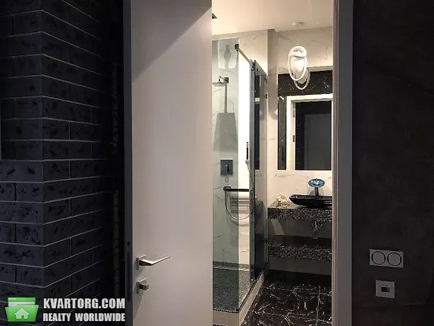 Rent out 2-room apartment. Киев,  Щорса — photo 9