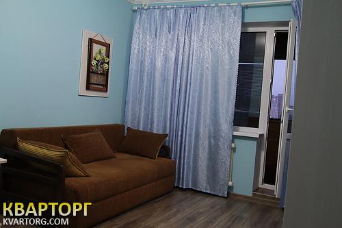 Rent out 2-room apartment. Киев,  Героев Днепра — photo 3