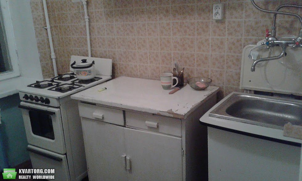 Rent out 1-room apartment. Киев,  Навашина — photo 2