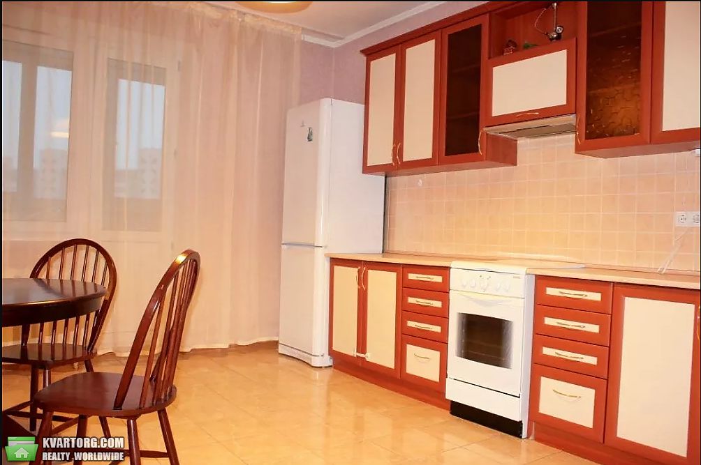 Rent out 2-room apartment. Киев,  Княжий Затон — photo 2