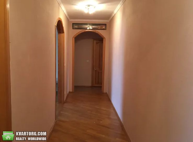 Rent out 3-room apartment. Киев,  Бажана — photo 2