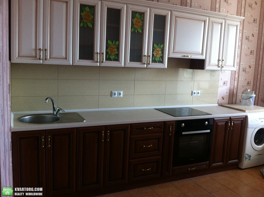 Rent out 3-room apartment. Киев, Хоткевича — photo 1