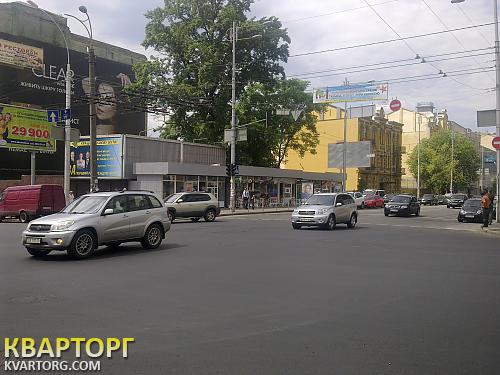 Rent out shop. Киев, Жилянская — photo 4