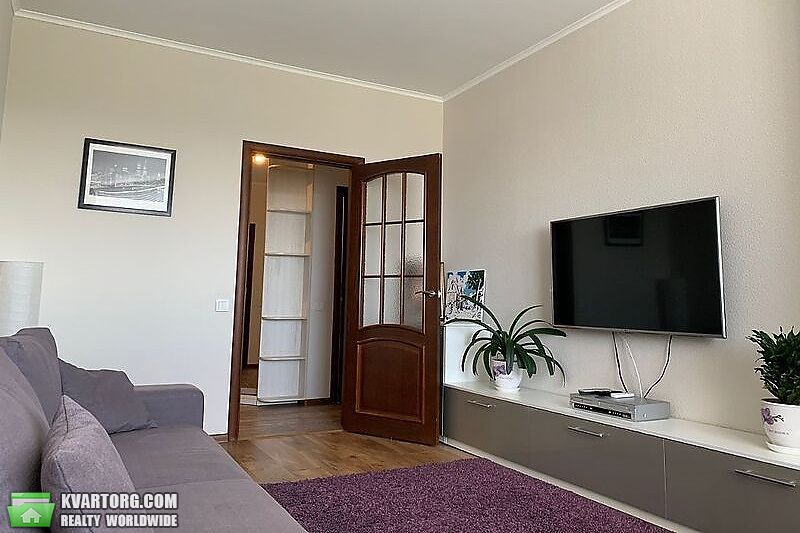 Sell 2-room apartment. Киев,  Воскресенская — photo 3