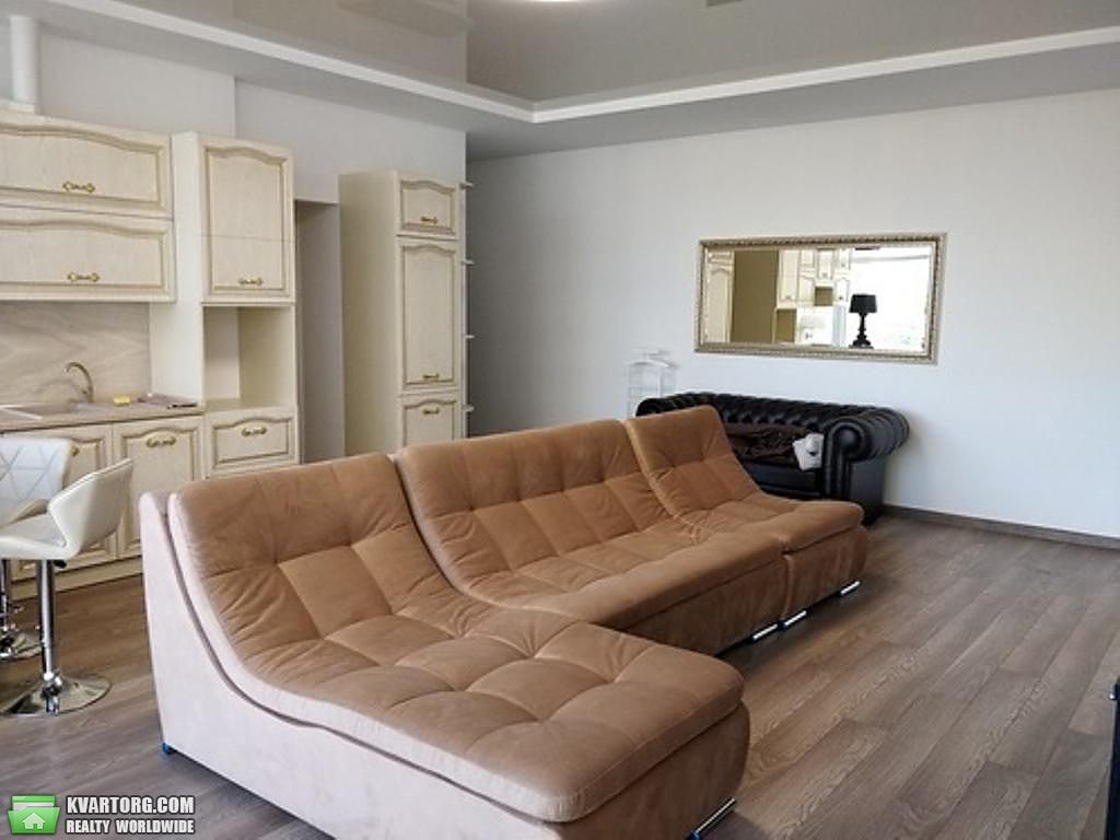 Rent out 2-room apartment. Киев,  Щорса — photo 7