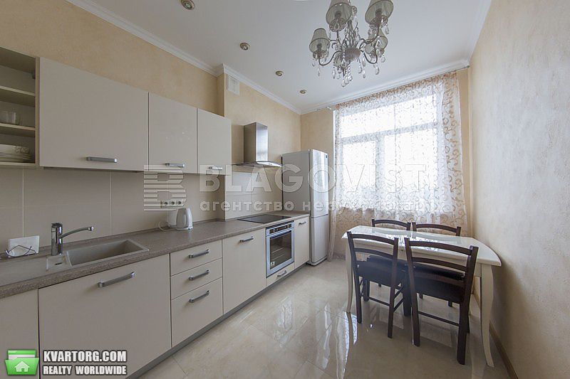 Rent out 2-room apartment. Киев,  Жилянская — photo 4