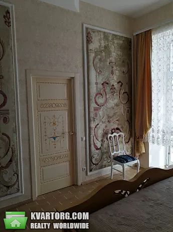 Rent out 2-room apartment. Киев,  Лютеранская — photo 4