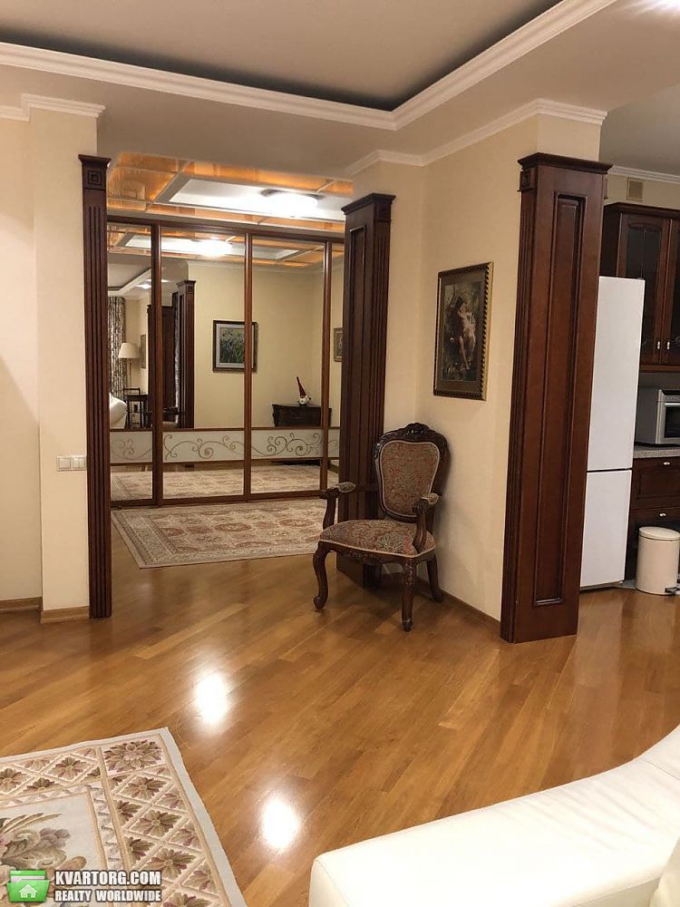 Rent out 3-room apartment. Киев,  Барбюса — photo 2