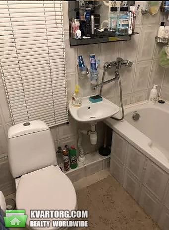 Rent out 2-room apartment. Киев, Братьев Зеровых — photo 7
