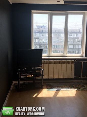 Rent out 3-room apartment. Киев,  площадь Шевченка — photo 2
