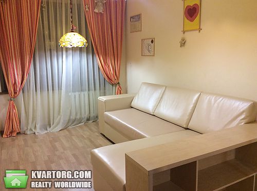 Rent out 3-room apartment. Киев,  Суворова — photo 7