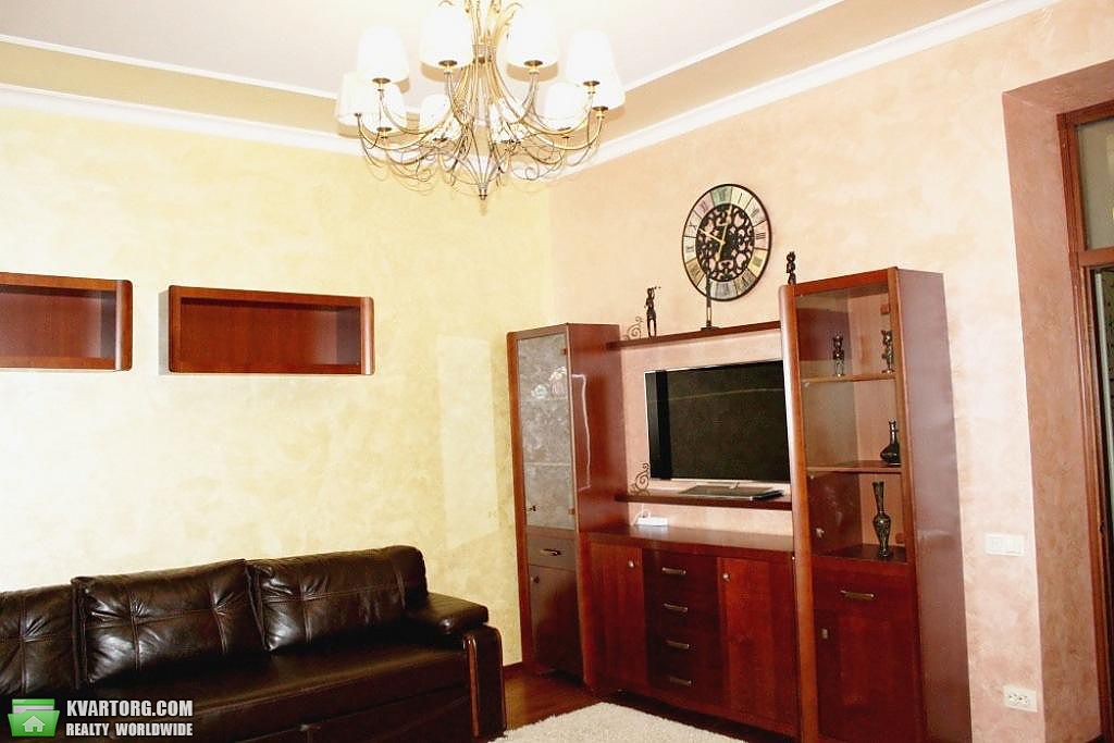 Rent out 4-room apartment. Киев,  Толстого — photo 1