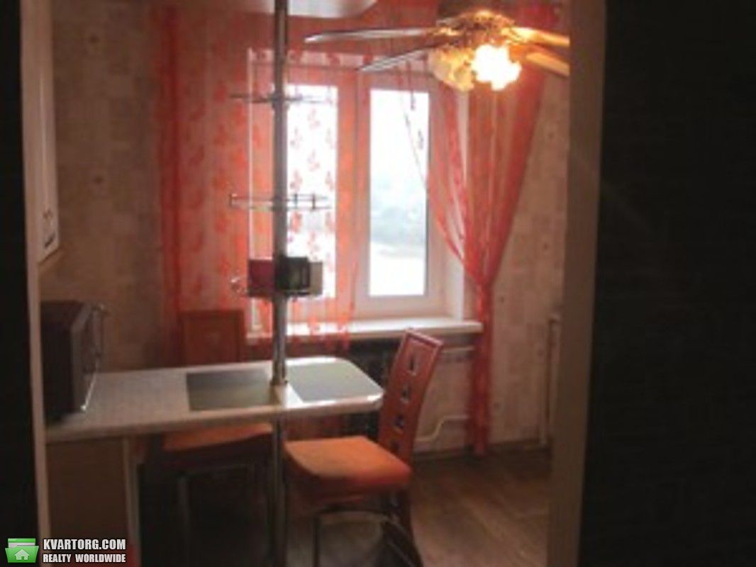 Sell 2-room apartment. Киев,  Лайоша Гавро — photo 2