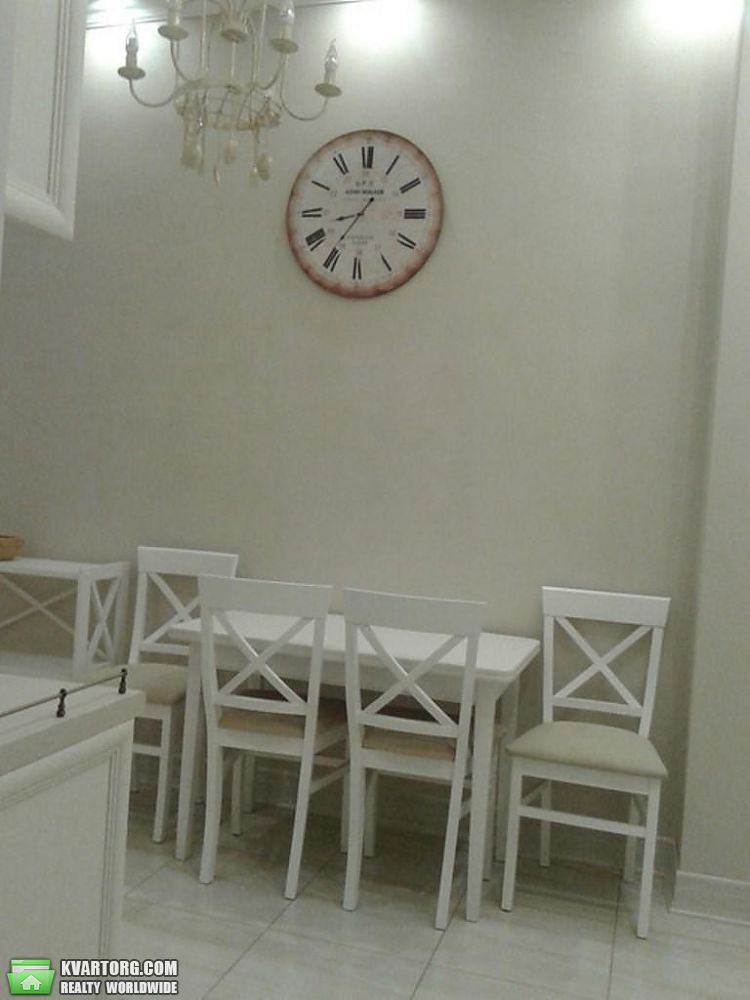 Rent out 2-room apartment. Киев,  Богдана Хмельницкого — photo 8