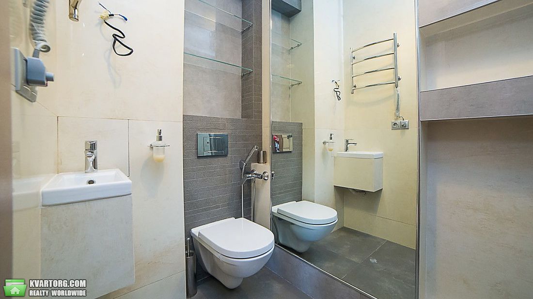 Sell 3-room apartment. Киев,  Барбюса — photo 1