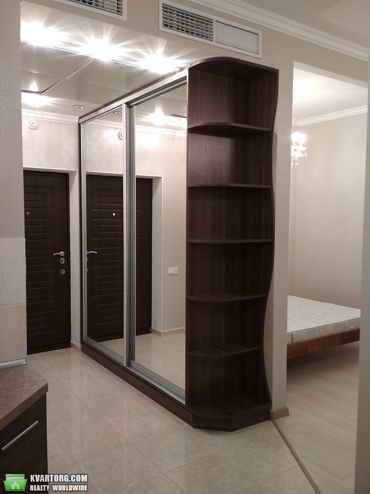 Rent out 1-room apartment. Одесса, Маршала Малиновского — photo 1