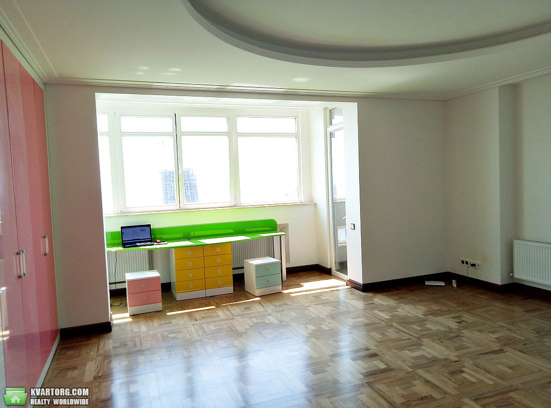 Sell 3-room apartment. Киев,  Щорса — photo 4