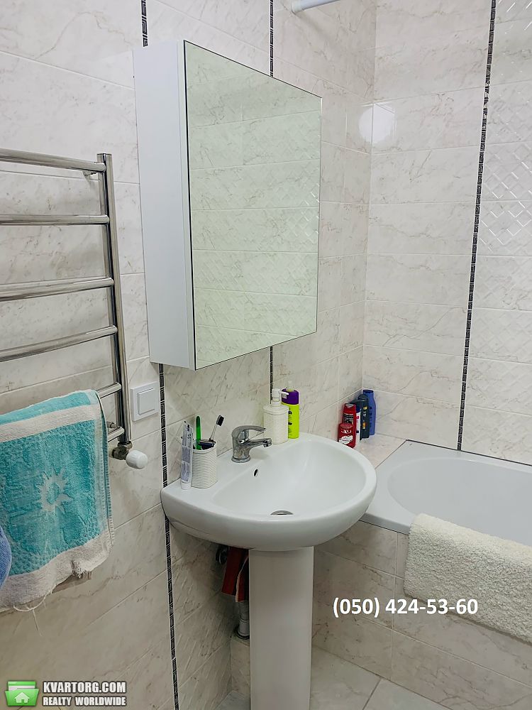 Sell 2-room apartment. Киев, Свободы — photo 3